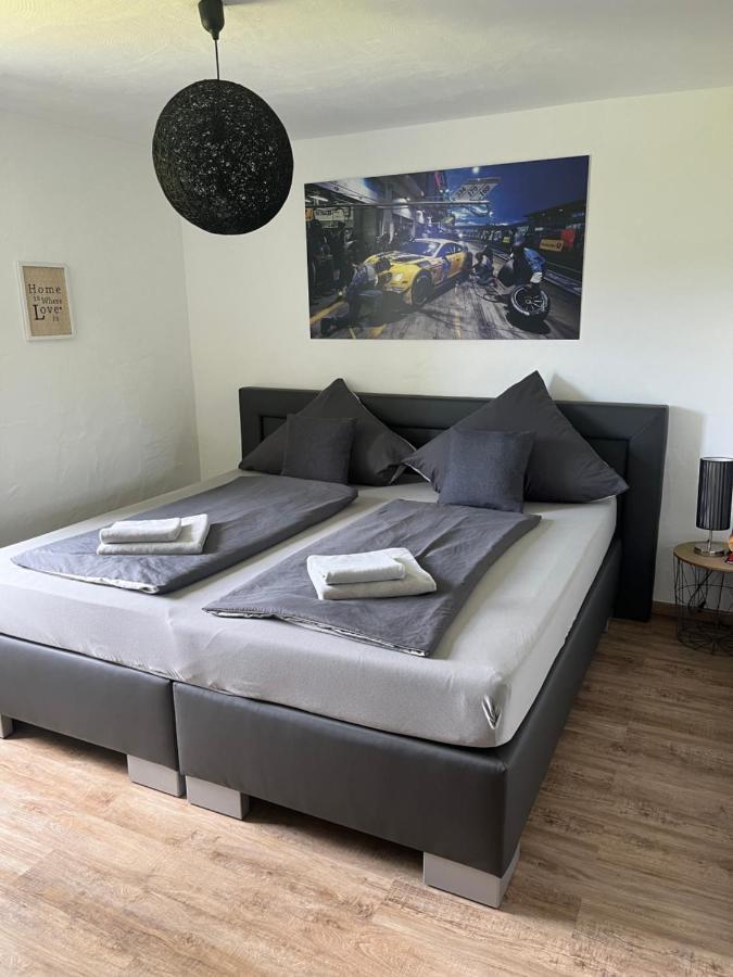 Gästezimmer Melina am Nürburgring Adenau Exterior foto